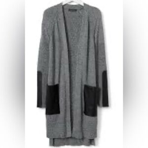 Banana Republic women’s cardigan. Size XS.